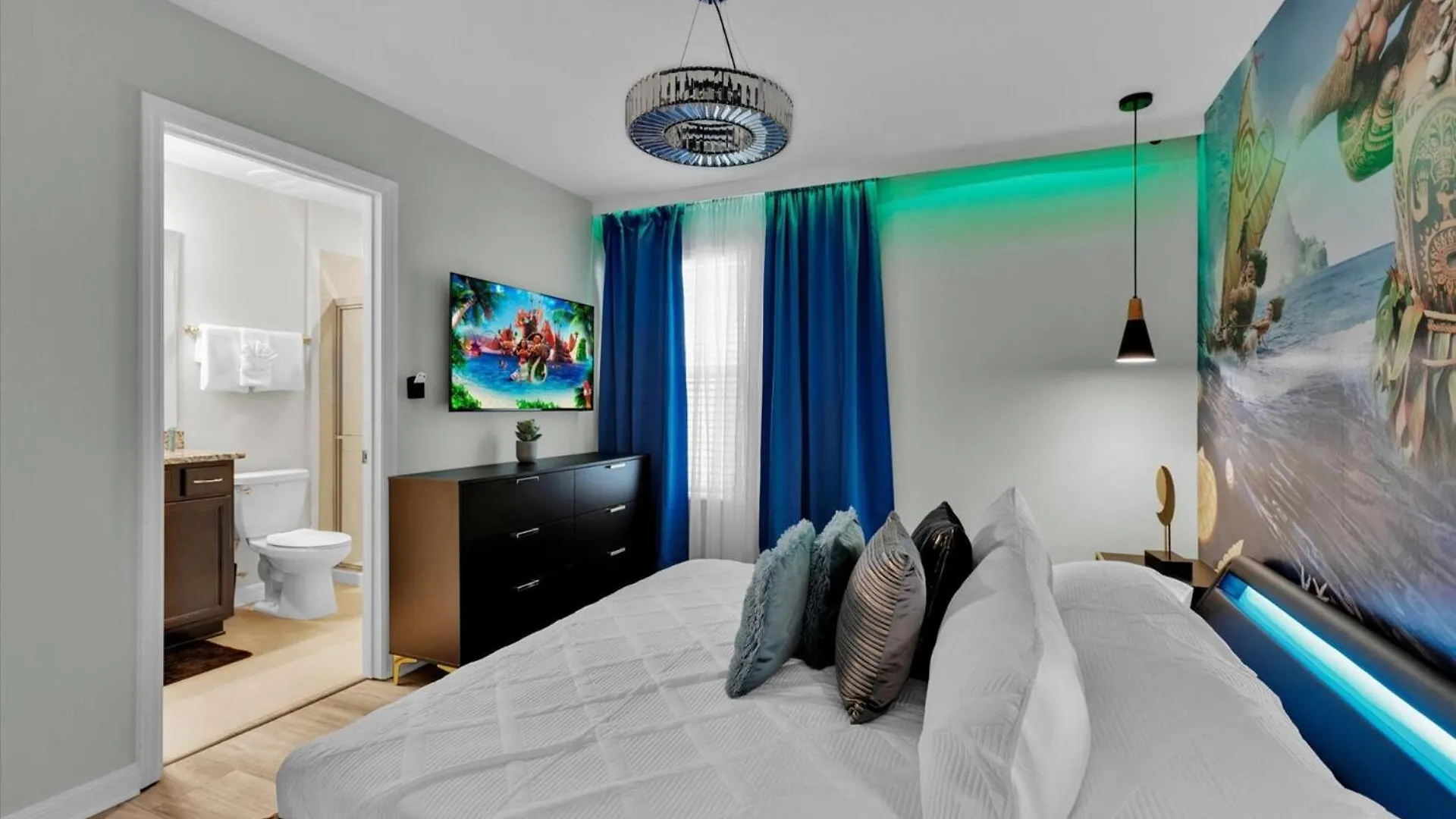 Orlando Villa 6463: Luxurious 10-Bedroom Retreat Davenport 0*,