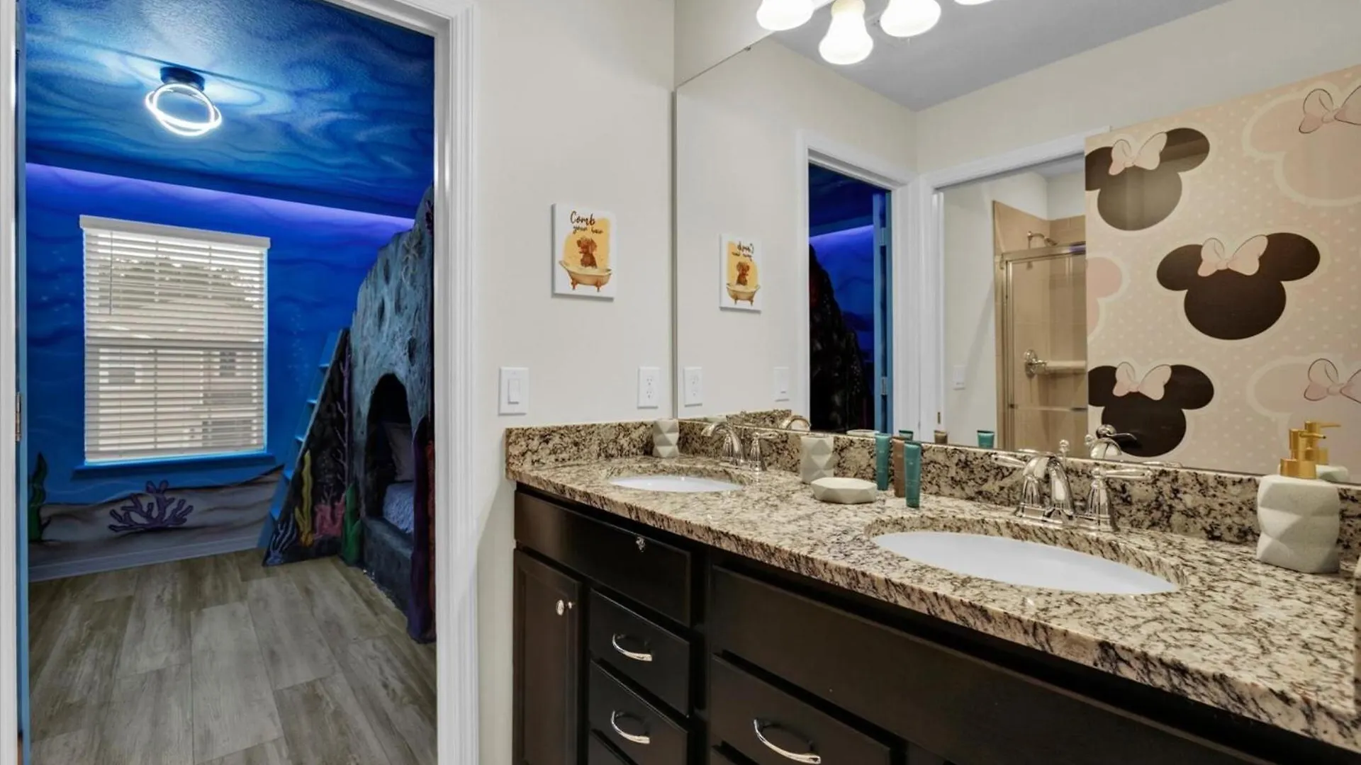 Orlando Villa 6463: Luxurious 10-Bedroom Retreat Davenport United States